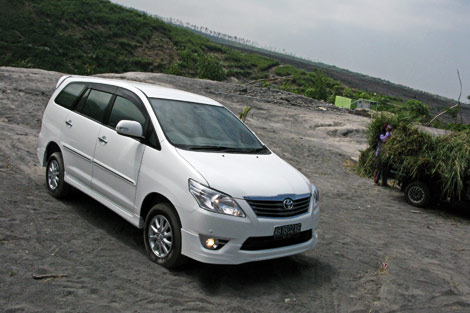 Test Drive: Grand New Toyota Kijang Innova V 2.5 A/T