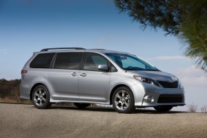 Toyota Sienna minivan di pasarkan Korea Selatan akhir November 2011