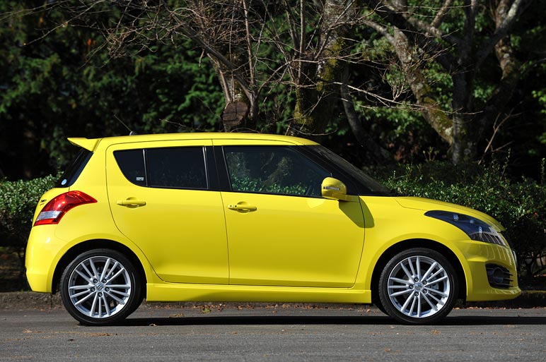  Suzuki Swift Sport 2012  didukung transmisi manual five-speed