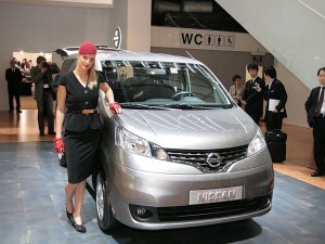 Nissan NV200 dipersiapkan untuk bersaing dengan Toyota Avanza