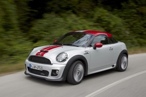 MINI Cooper Coupe 2012 Mobil MINI Modern Pertama Yang Menganut Struktur Body 3-box