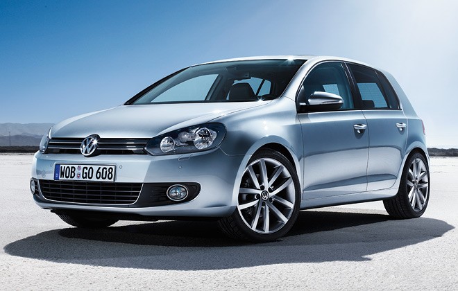 Volkswagen Golf (1974 – sekarang) angka penjualan 27,5 juta