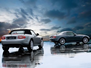 Mazda mengumumkan edisi spesial terbaru dari MX-5, mobil tersebut diberinama Mazda MX-5 Venture Edition 2012