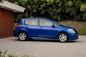 Nissan Versa Perkiraan Harga: US$11.770 (Rp106 juta)