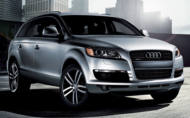 Audi Q7 Perkiraan Harga: US$47.125 (Rp424 juta)