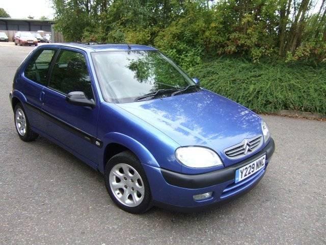 Citroen Saxo VTR (Mengemudi dengan tingkat alkohol di atas batas).