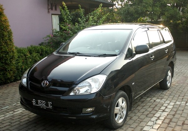 Kijang Innova diproduksi pada tahun 2004