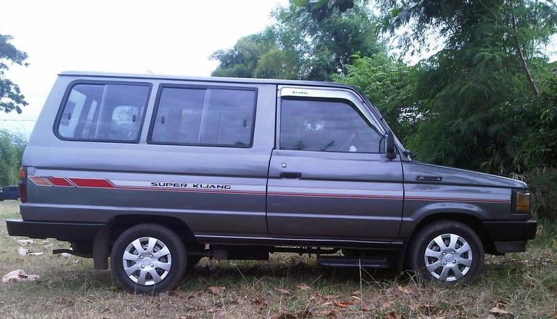 Kijang Super diproduksi pada tahun 1986-1992