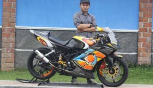 Modifikasi Kawasaki Ninja 150 RR Terinspirasi Dengan Sang Idola Valentino Rossi