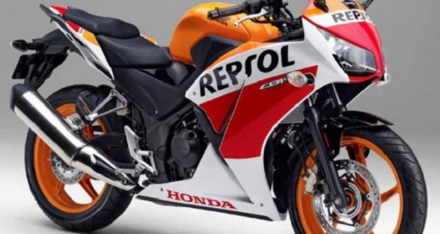 New Honda CBR250R 2015 Dual Eyes Resmi Mengaspal Di Indonesia