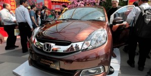 Honda Mobilio Menjadi Predikat sebagai Mobil Terbaik 2014